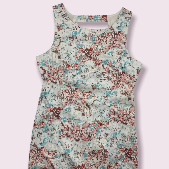 LORI M COLLECTION|Back cut out dress,design looks like pixelated cherry blossoms - Picture 8 of 14